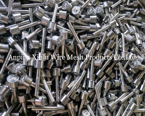 2 τόνων μακρύ λαιμό SS316L Johnson Wire Wrapped Screen Nozzle με NPT νήματα